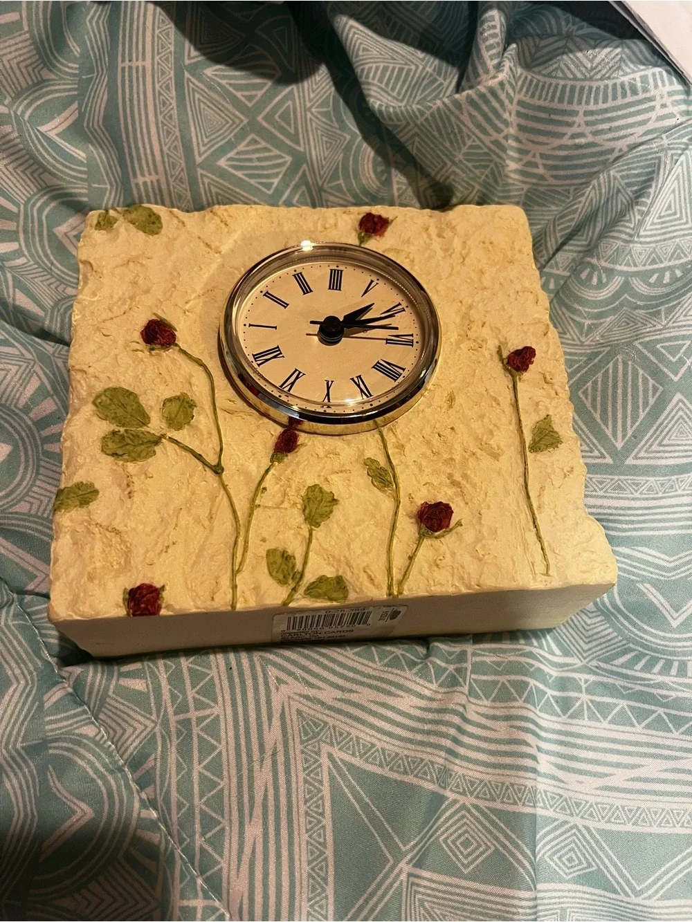 NWOT Cream Floral Accent Wall Clock with Red Rose Details